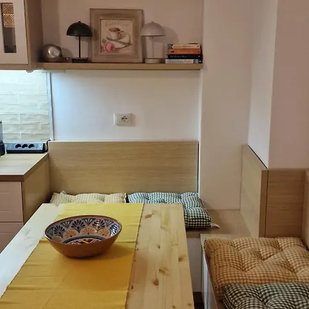 Tale Holiday Apartment شقة