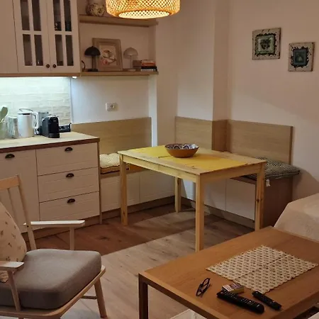 شقة Tale Holiday Apartment *